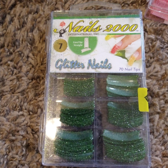 Nail tips - Picture 3 of 3